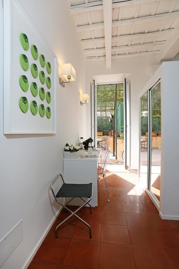 Domus Croce Bed & Breakfast Rome Exterior photo